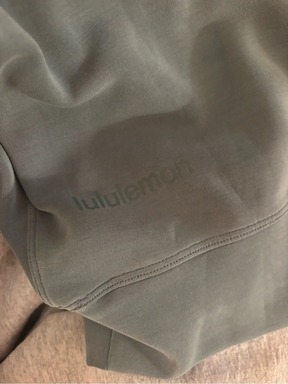 Lululemon sweatshirt